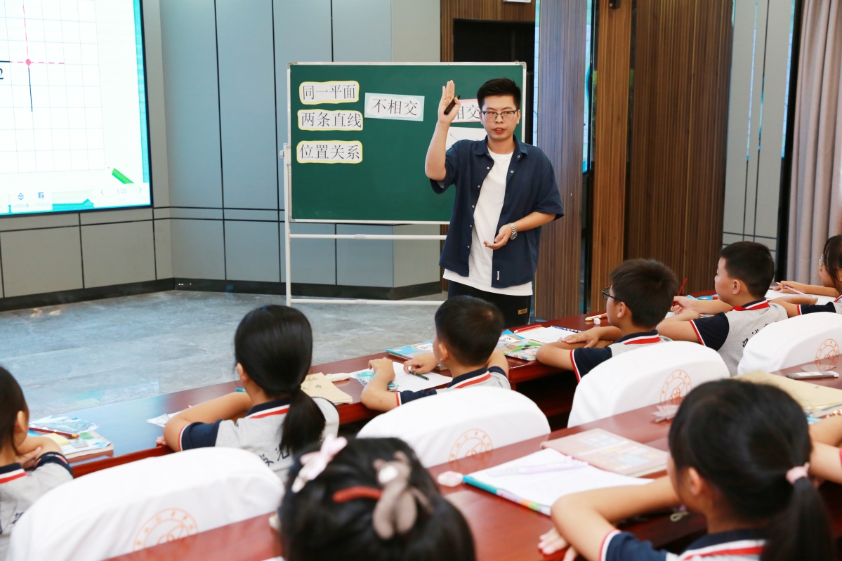文谷數學老師上課.JPG